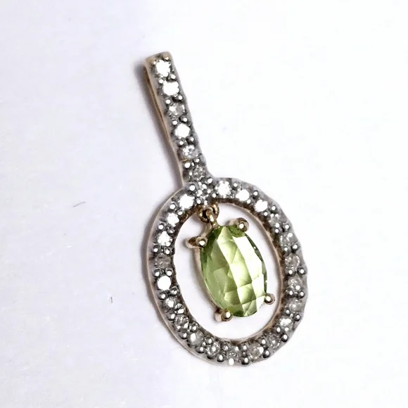 14K Gold Peridot & Diamond Pendant - Picture 3 of 8
